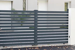 Custom Vinyl Gates Installation in Orlando, FL