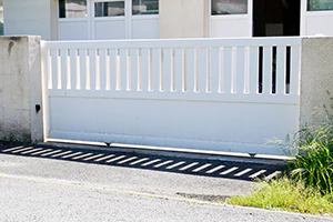 Driveway Swing Gate Repair in Orlando, FL